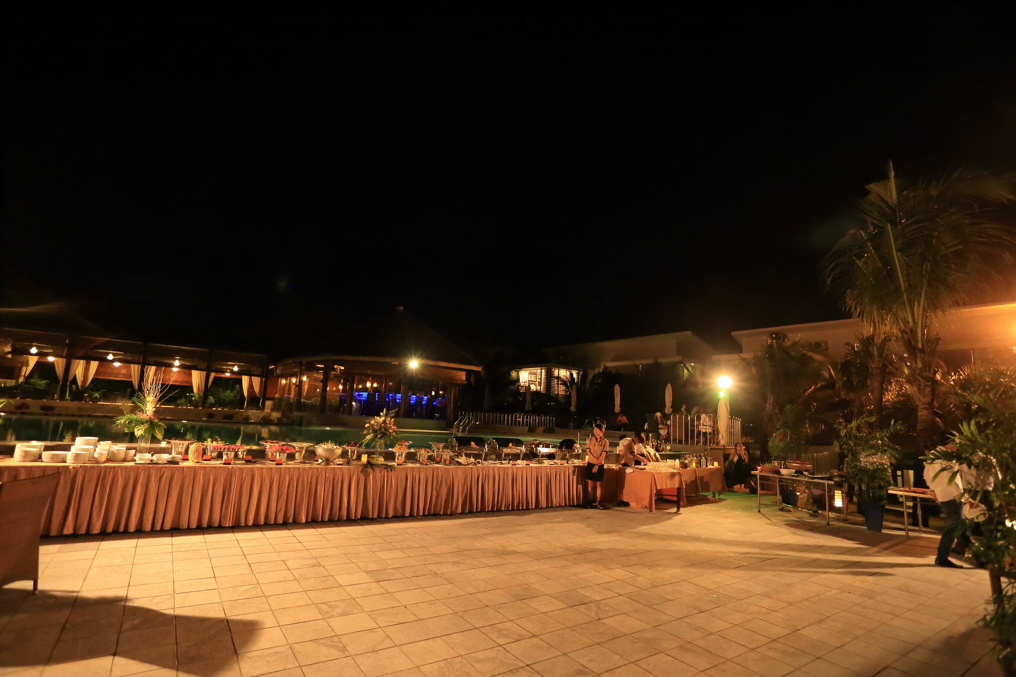 Villa Del Sol Beach Resort & Spa Phan Thiết Buitenkant foto